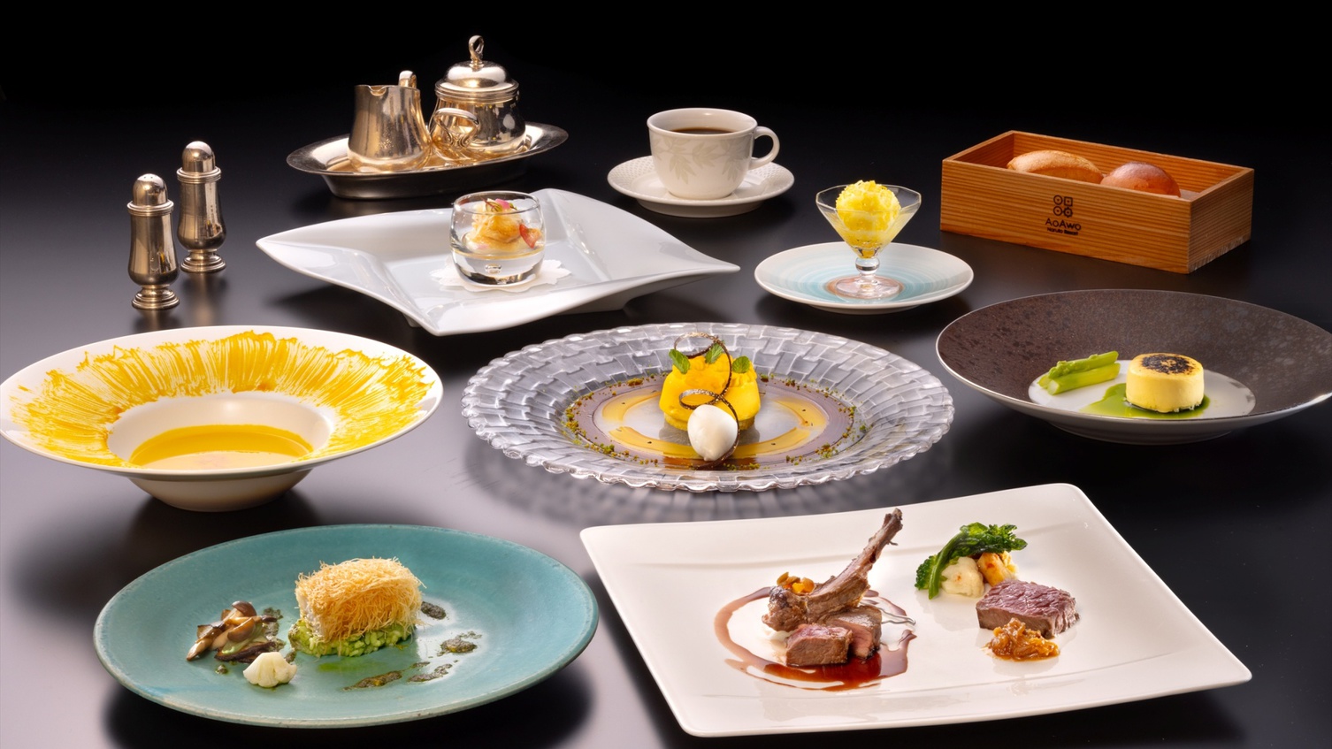 【早期割90】「フレンチ　スペシャルメニュー」ゴッホのヒマワリルームと食の展覧会