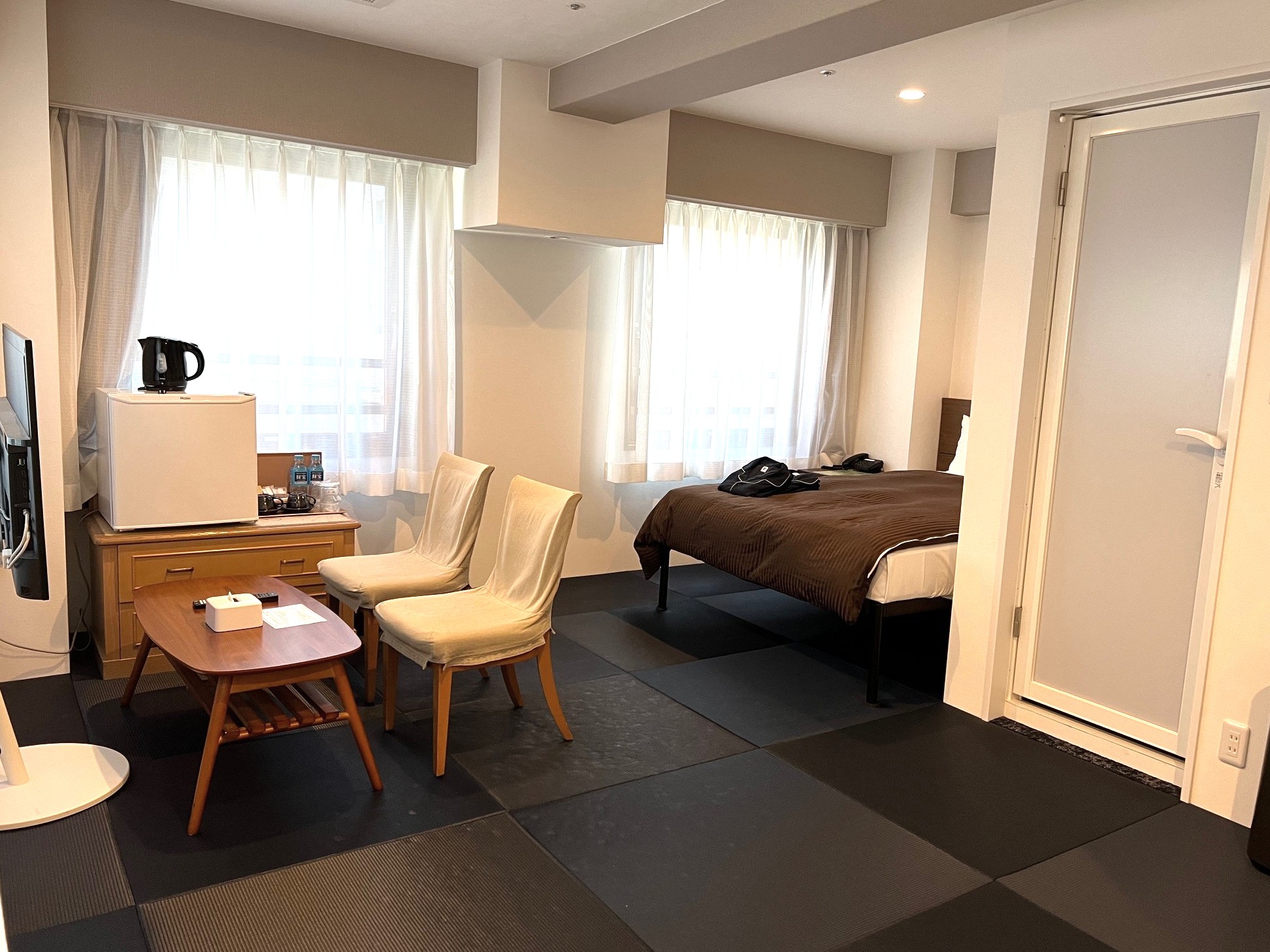 ゆったり広めの和洋室ダブルルーム