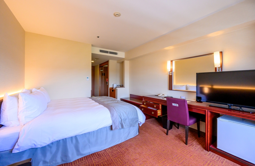 スタンダードキング　デスク周辺