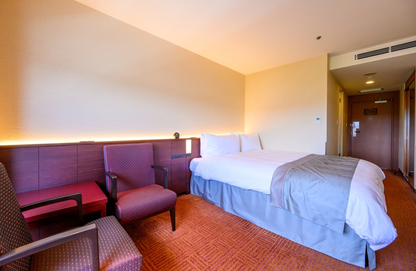 スタンダードキング　ベッド周辺