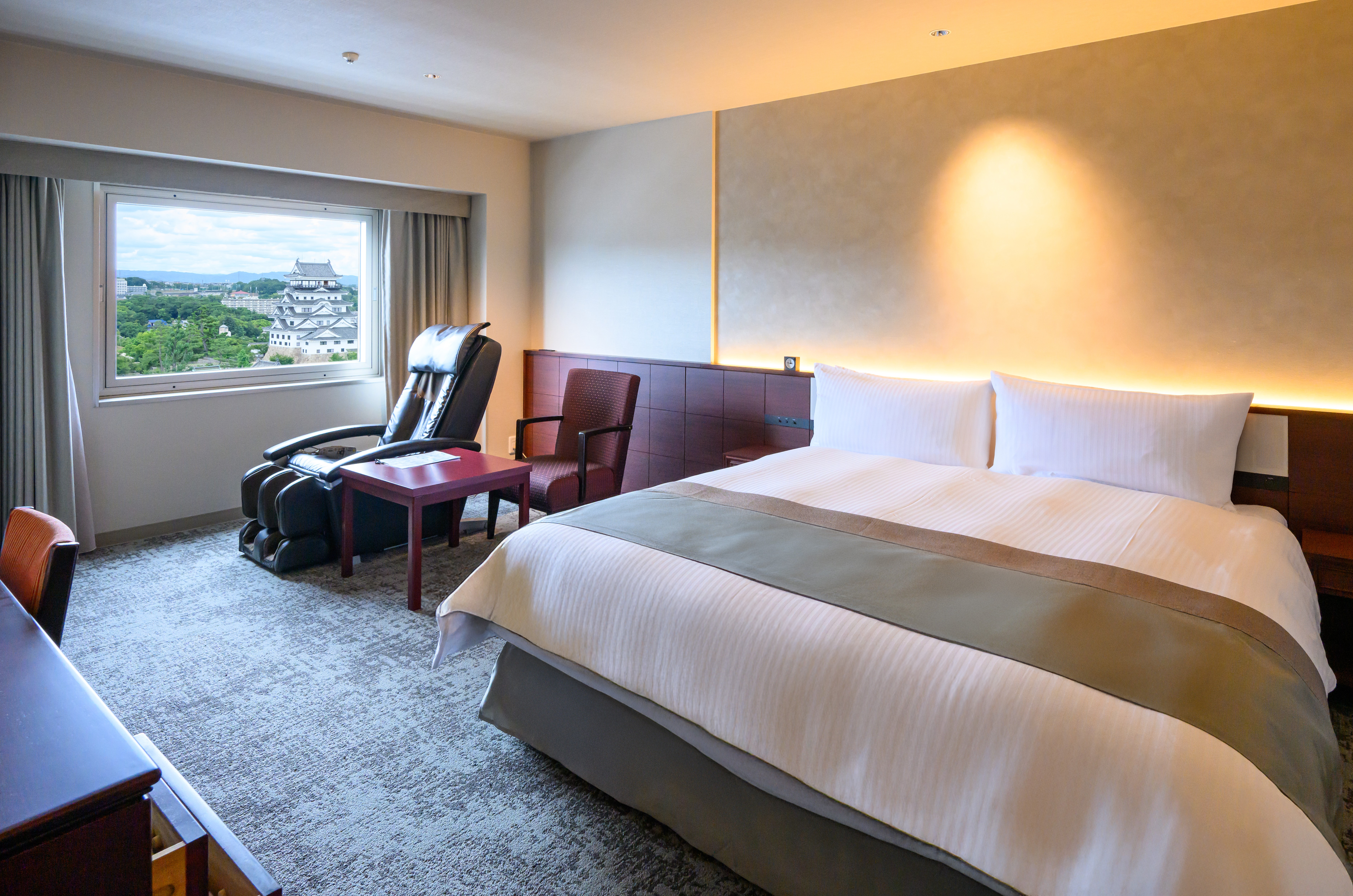 エグゼクティブキング【福山城側】