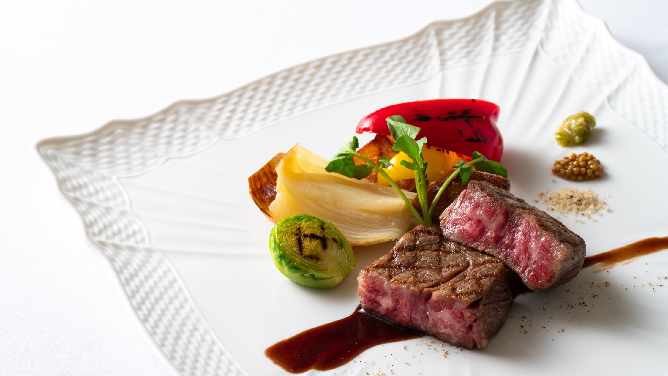 【年末年始限定】ミラノグリルで味わう全6品のプレミアなディナーフルコース＜夕朝食付＞