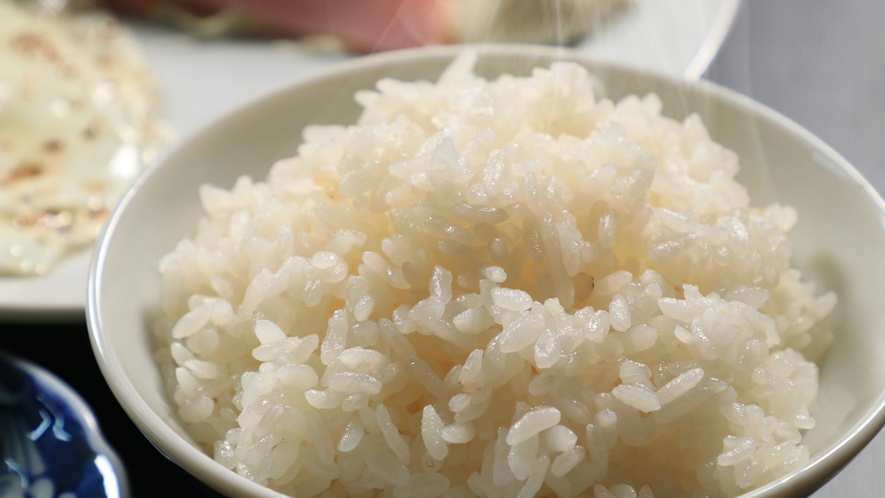 【朝食】 ほくほくの自家製米を召し上がれ*