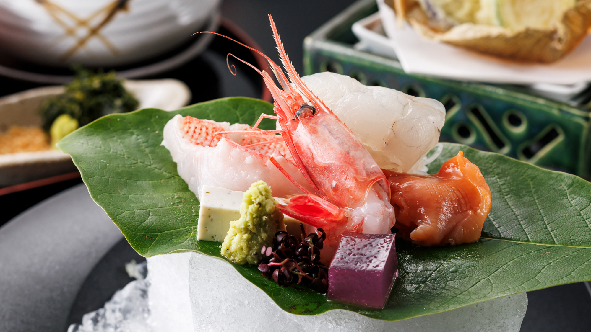 夏のお料理イメージ一例　本日のお造り（ヒラメ、カサゴ、赤貝など）