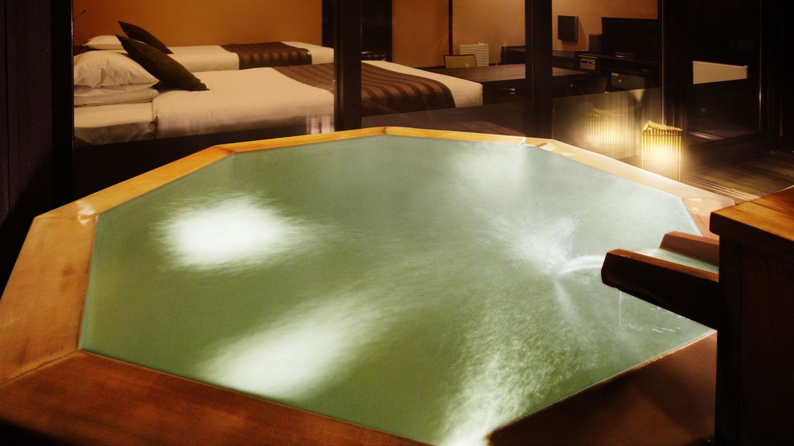 本館・露天風呂サウナ付パノラマツイン