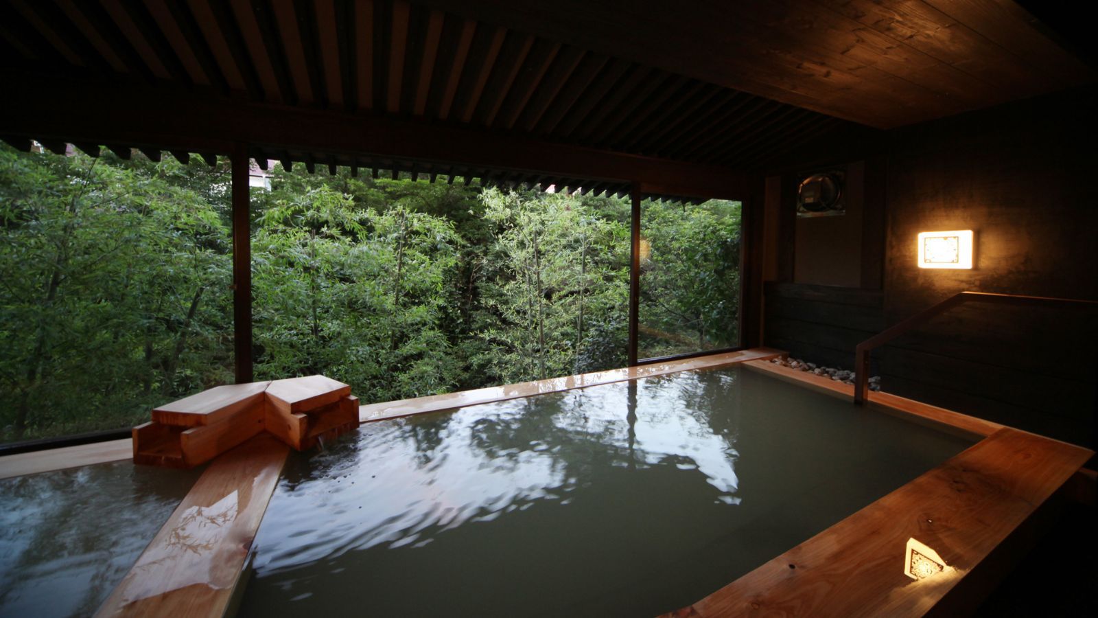 【素泊まり】雲仙の自然と白濁温泉を満喫するシンプルステイ＜チェックイン20時までOK＞