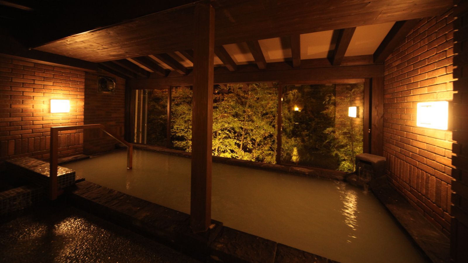 【素泊まり】雲仙の自然と白濁温泉を満喫するシンプルステイ＜チェックイン20時までOK＞