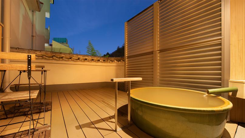 *【けやき】12.5畳の和室。黄金の湯の露天風呂付。