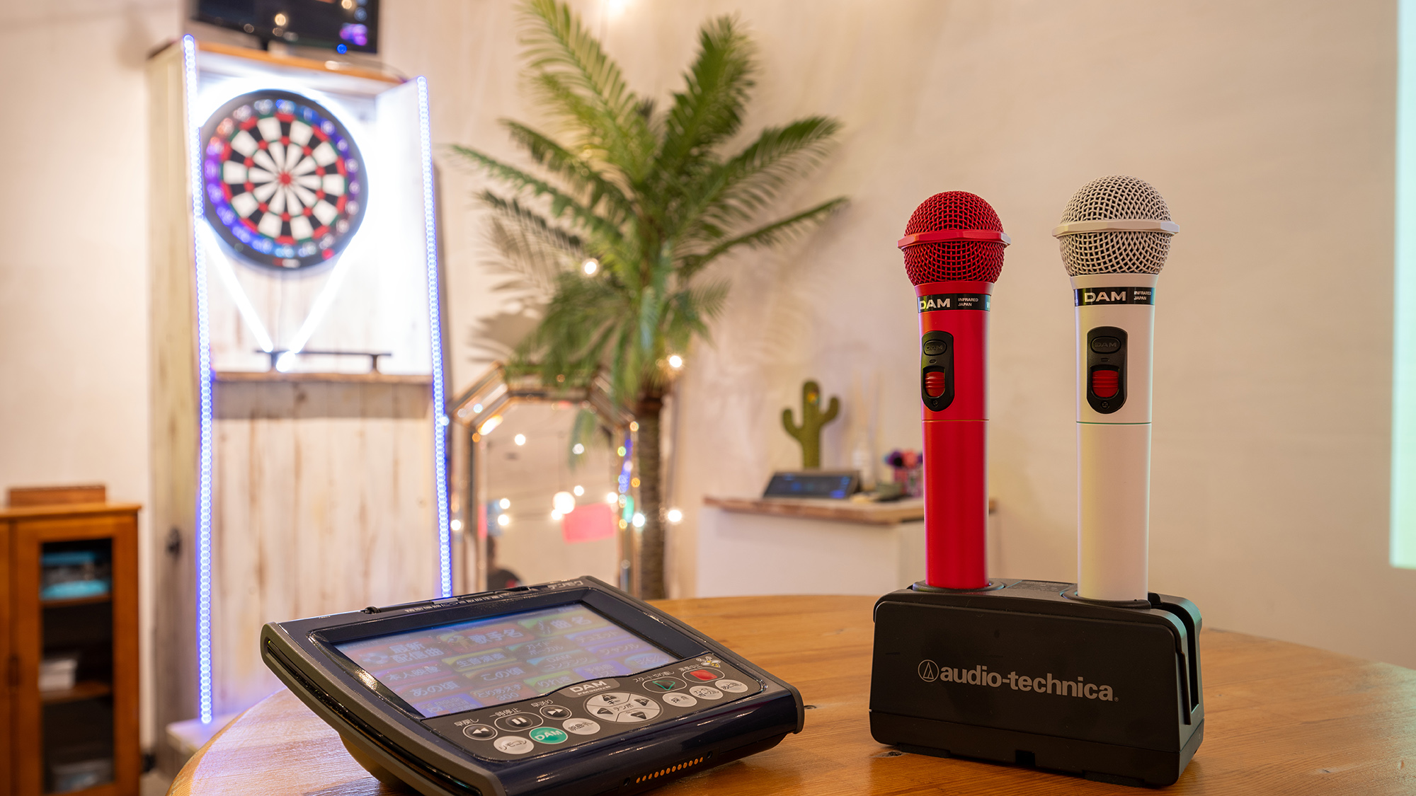 【提携店：ルチャドール】お食事の他、ダーツ・カラオケ・ゲームなどもあり、楽しいひとときにぴったり♪