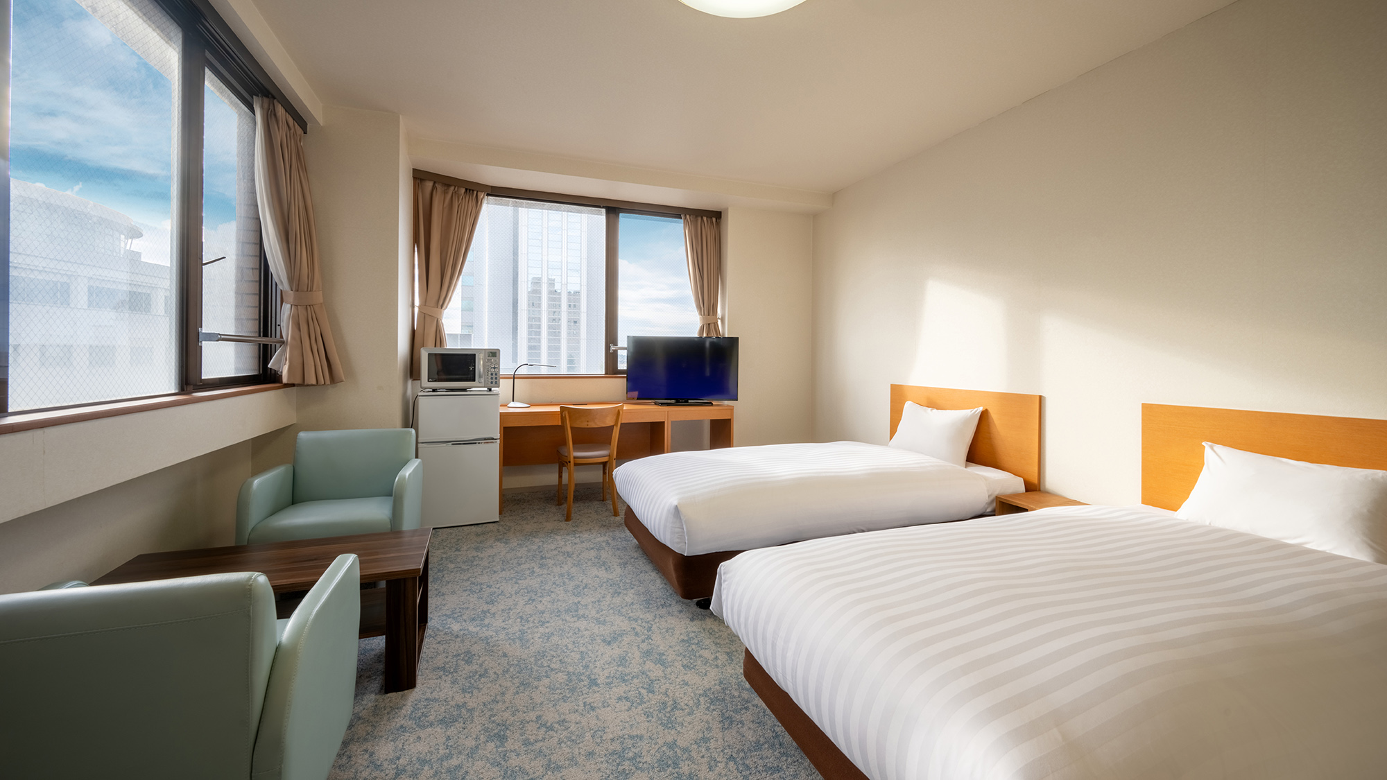 ＜禁煙＞【別館：ツイン】ベッド（110cm）&times;2台、簡易キッチン、3点独立型バス