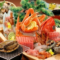 選べるメイン料理と伊豆ならではの舟盛りをお楽しみいただけるスペシャルコース「彩」ＳＡＩ。