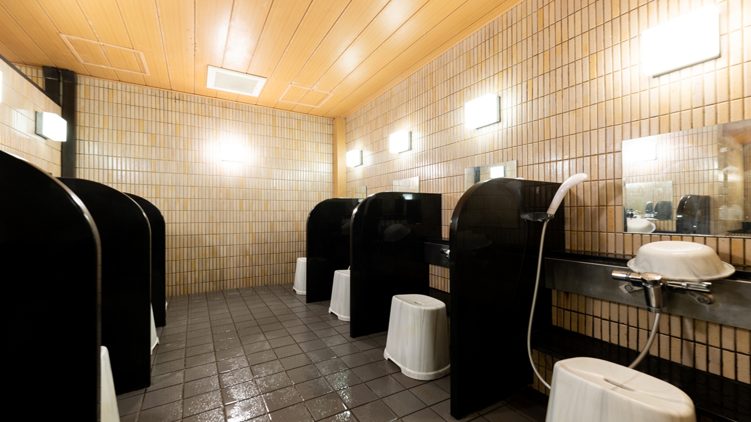 【大浴殿】洗い場