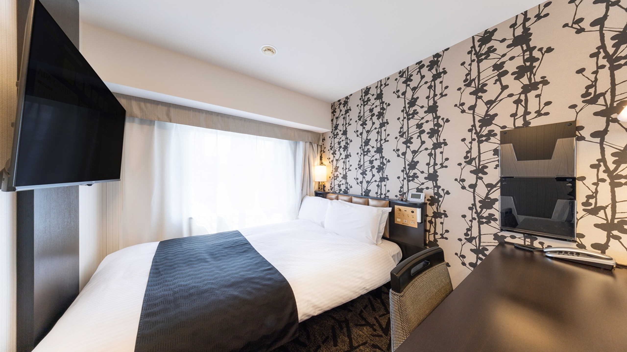 セミダブルルーム