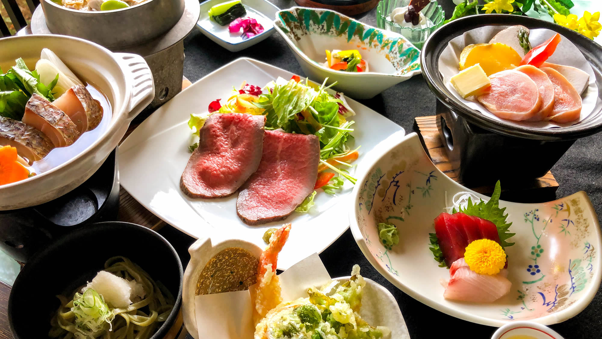 【今の予約が超得★貸切風呂１回付】旬の味覚と夏の夜空を眺める庭園露天風呂＆姉妹館の湯めぐり