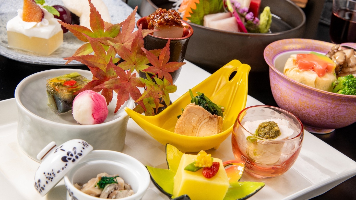 【露天風呂付客室グレードアッププラン】　平日限定！旬の味覚の木暮会席膳　予約時確認事項あり