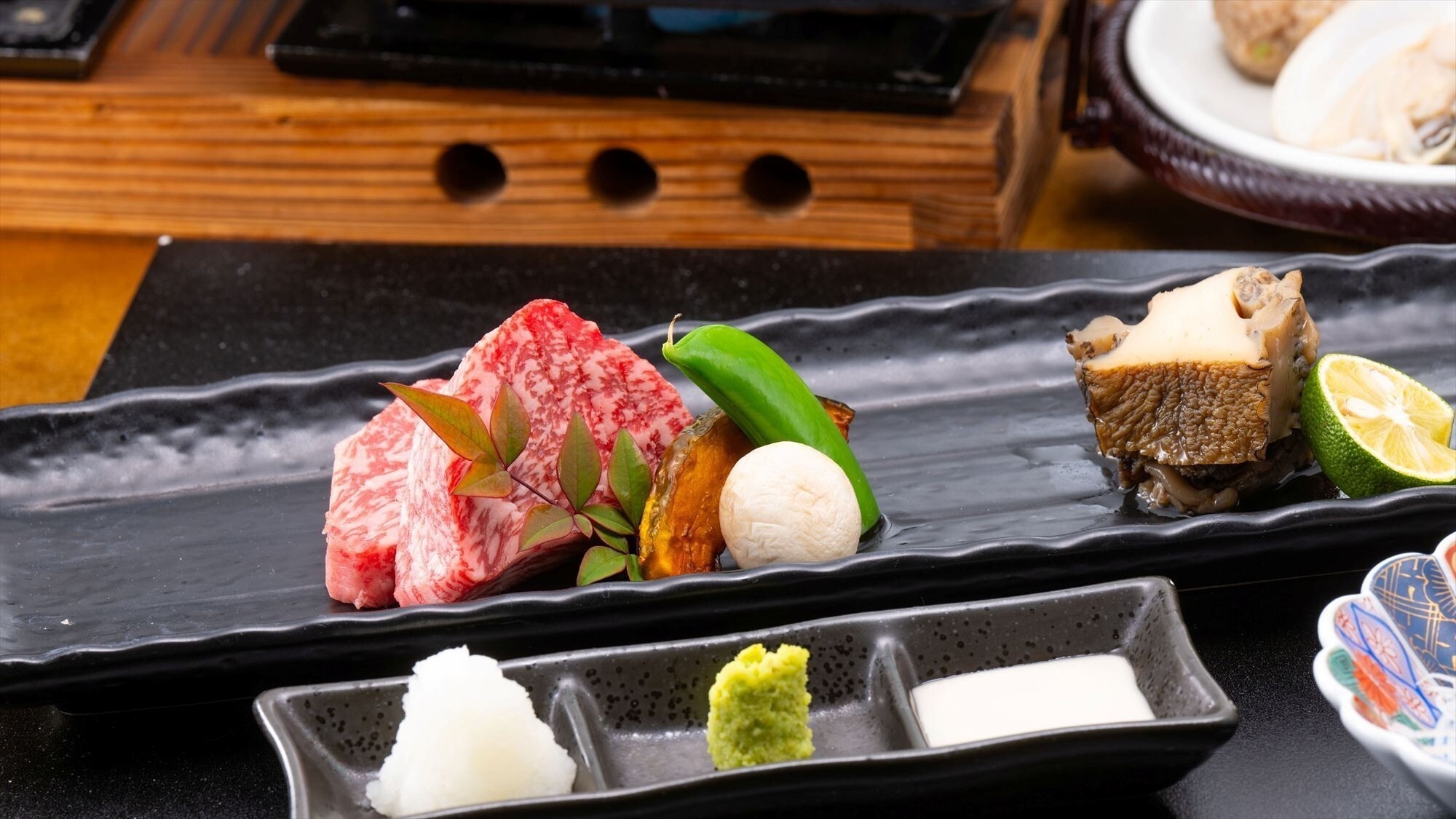 【赤城牛＆鮑ステーキ】贅沢にWメインで味わう！グレードアップのご夕食◆群馬のブランド牛も海の幸も堪能