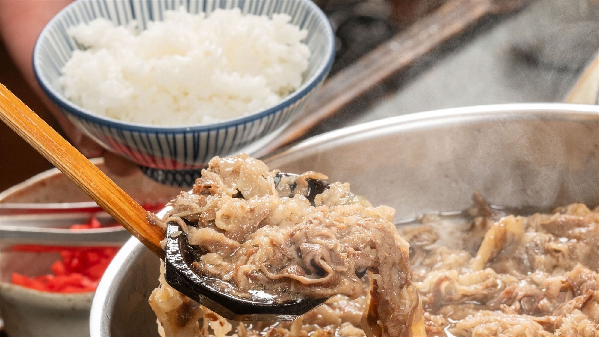 【5％OFF】【楽天スーパーSALE】1泊朝食・館内湯めぐりで黄金の湯を満喫！夕食なし