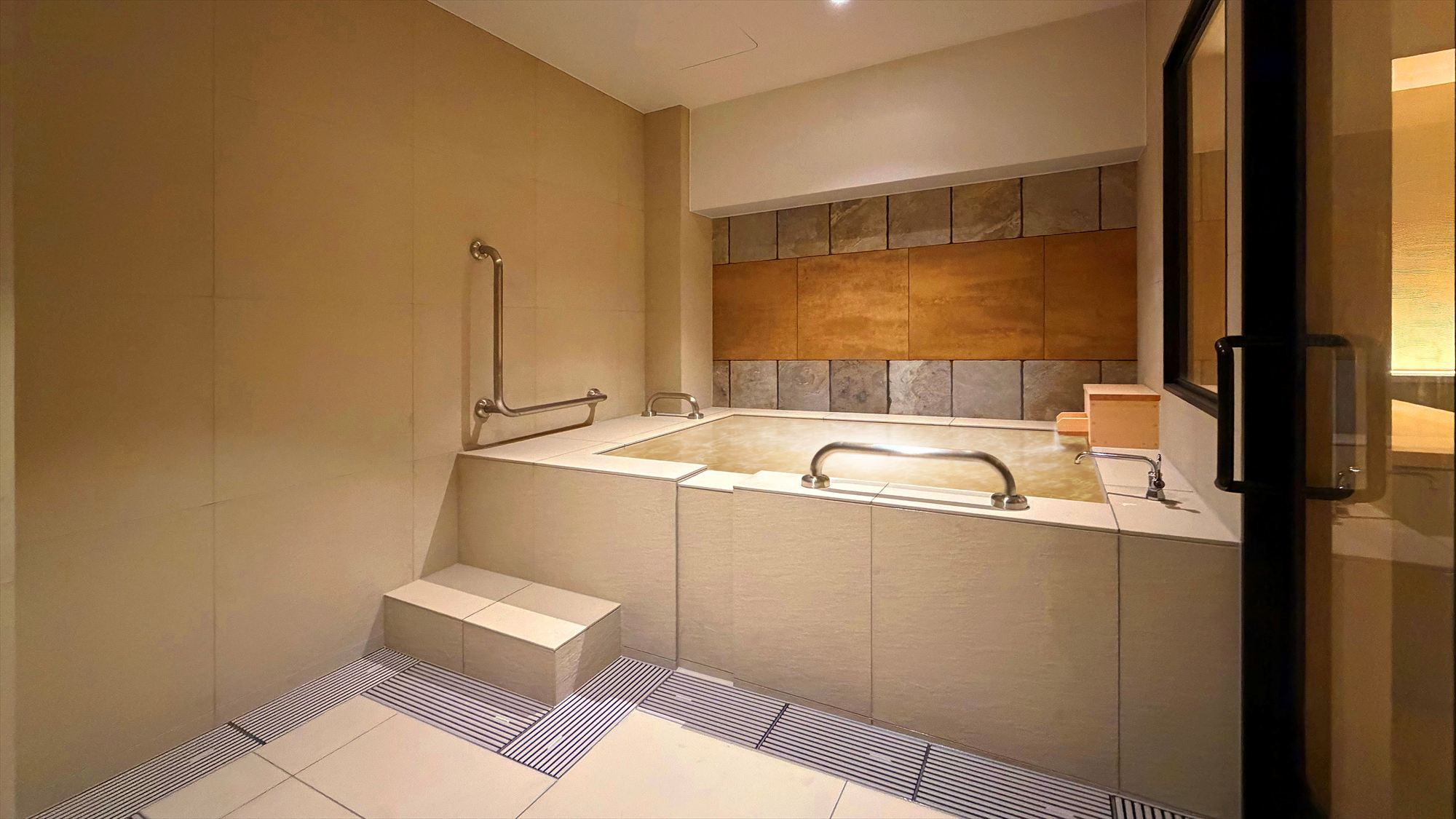 2026年4月新規オープン【貸切風呂あかぎ】1回45分間2,750円(税込)当日予約