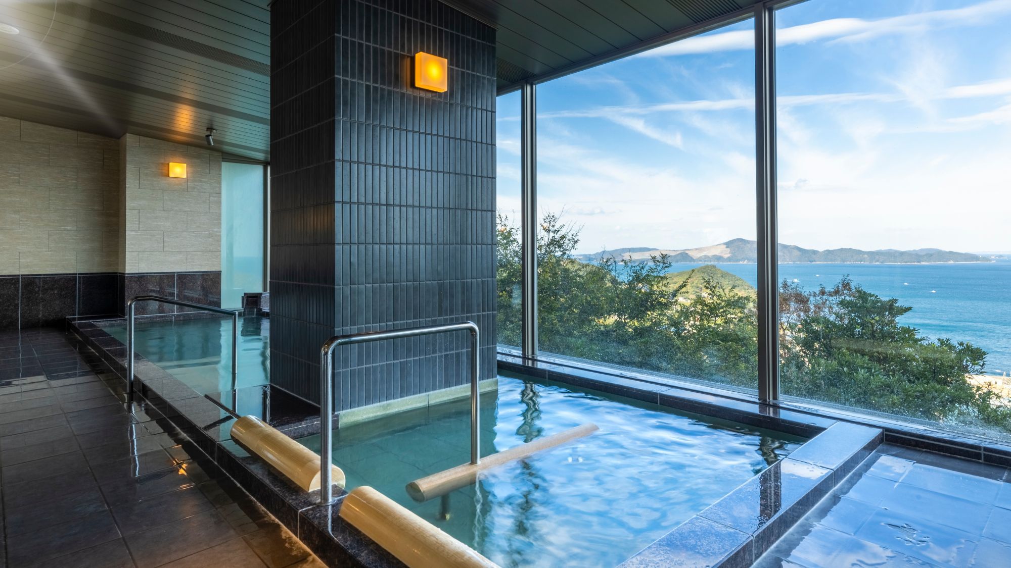 展望温泉◇お部屋食】伊勢海老会席と共に絶景温泉を貸切り状態！？！日帰り4時間滞在プラン