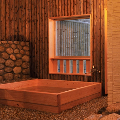 【1F 川見風呂】屋久島の超軟水を使用した温泉。美肌効果と保温効果をお楽しみ下さい♪