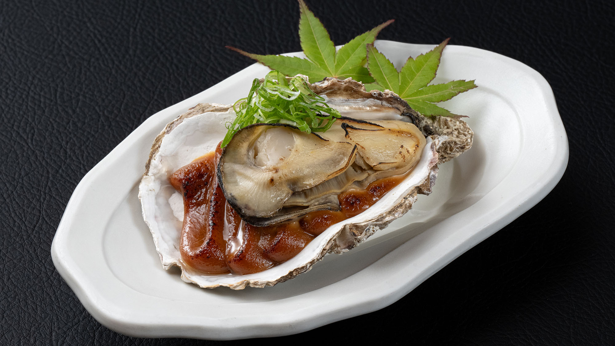 【グレードアップ料理-美味魚編イメージ-】宮島産牡蠣の土手焼き（6月-8月のお品書）