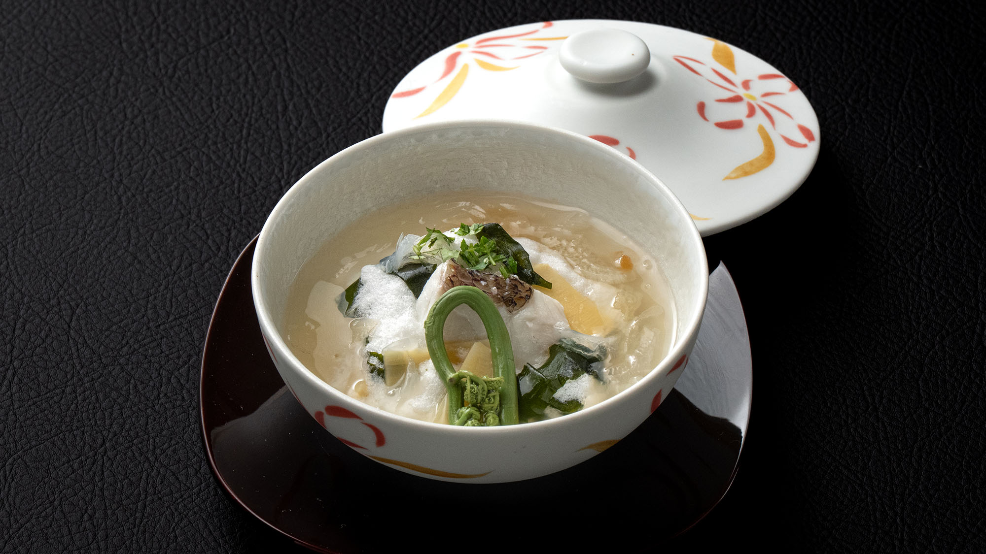 【基本料理-雅膳イメージ-】鯛の若竹蒸し鱶鰭餡（3月-5月のお品書）