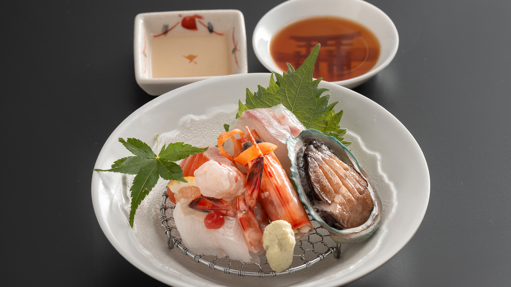 【基本料理-雅膳イメージ-】季節の活鮮（6月-8月のお品書）