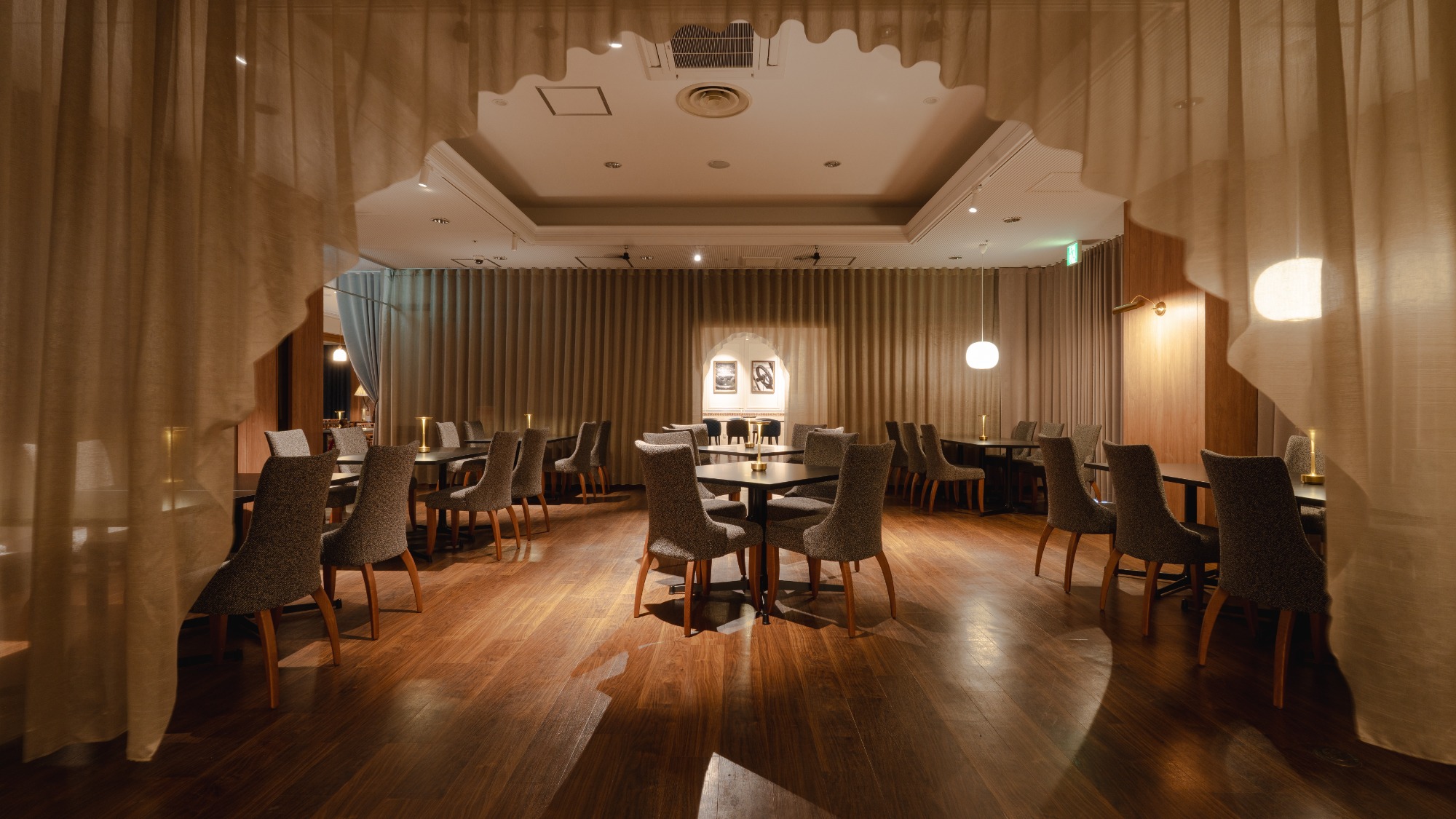 【レストラン】