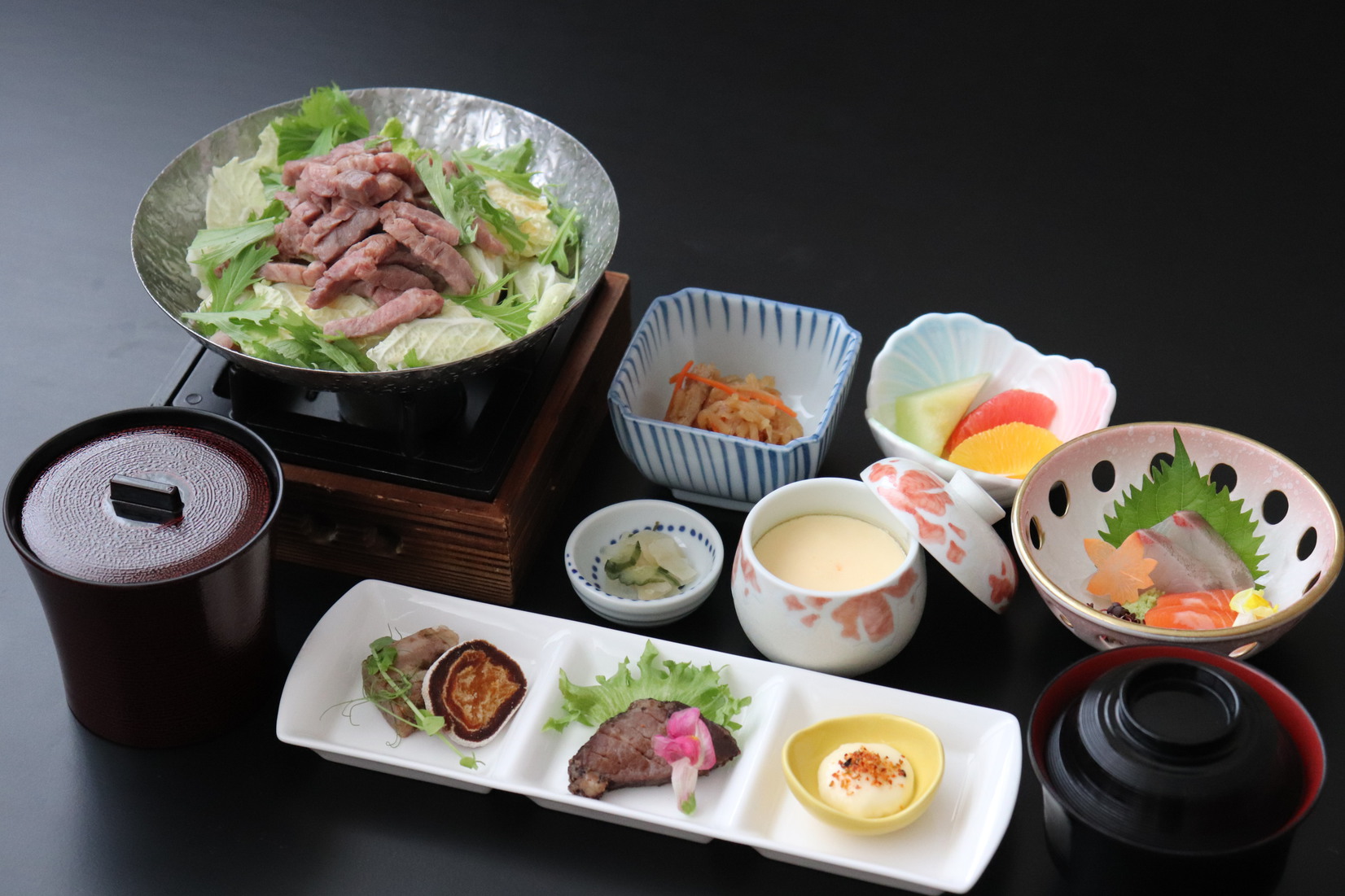 津山の食事を堪能する【津山城下町御膳”そずり鍋付き”＋特製朝食】プラン