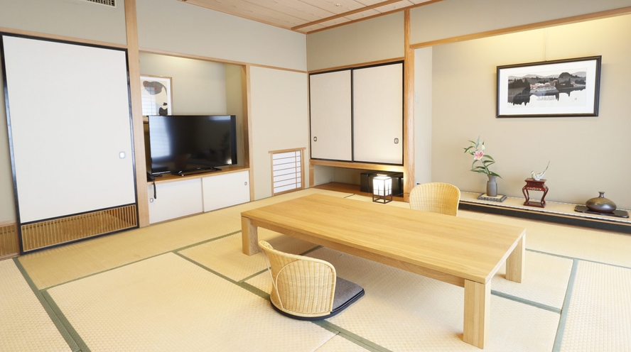 【和モダンツイン+和室】和室は10畳の広さ、寝室と広縁で広々した客室です。