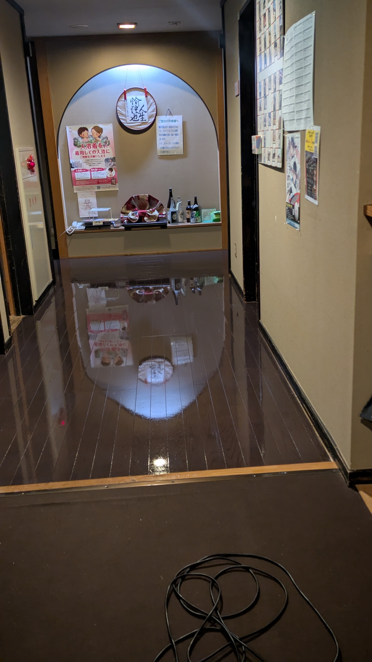 お風呂の廊下もピッカピカ