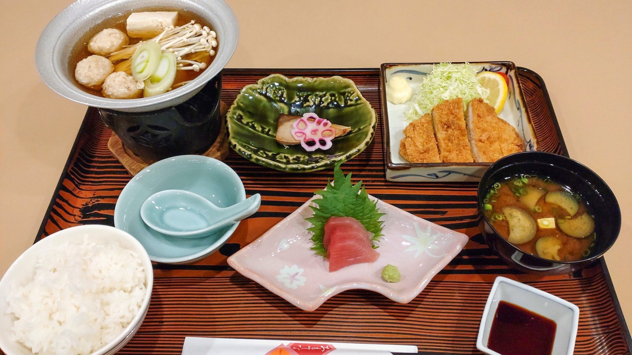 小野屋ホテル★料理長自信のボリューム満点夕食御膳をお部屋食でプラン♪（１泊夕食プラン）