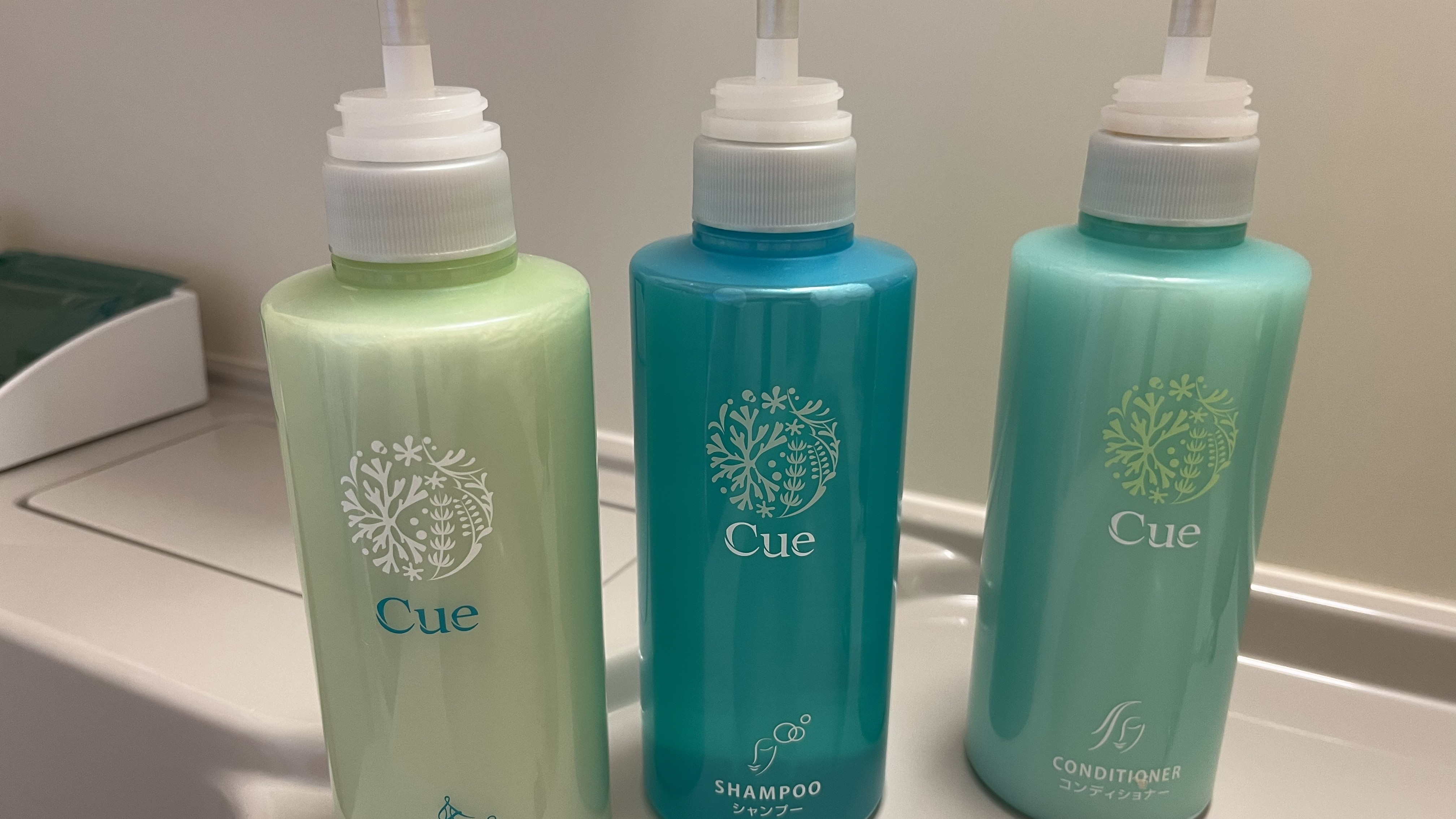 ユニットバス　シャンプー・コンディショナー・ボディーソープ