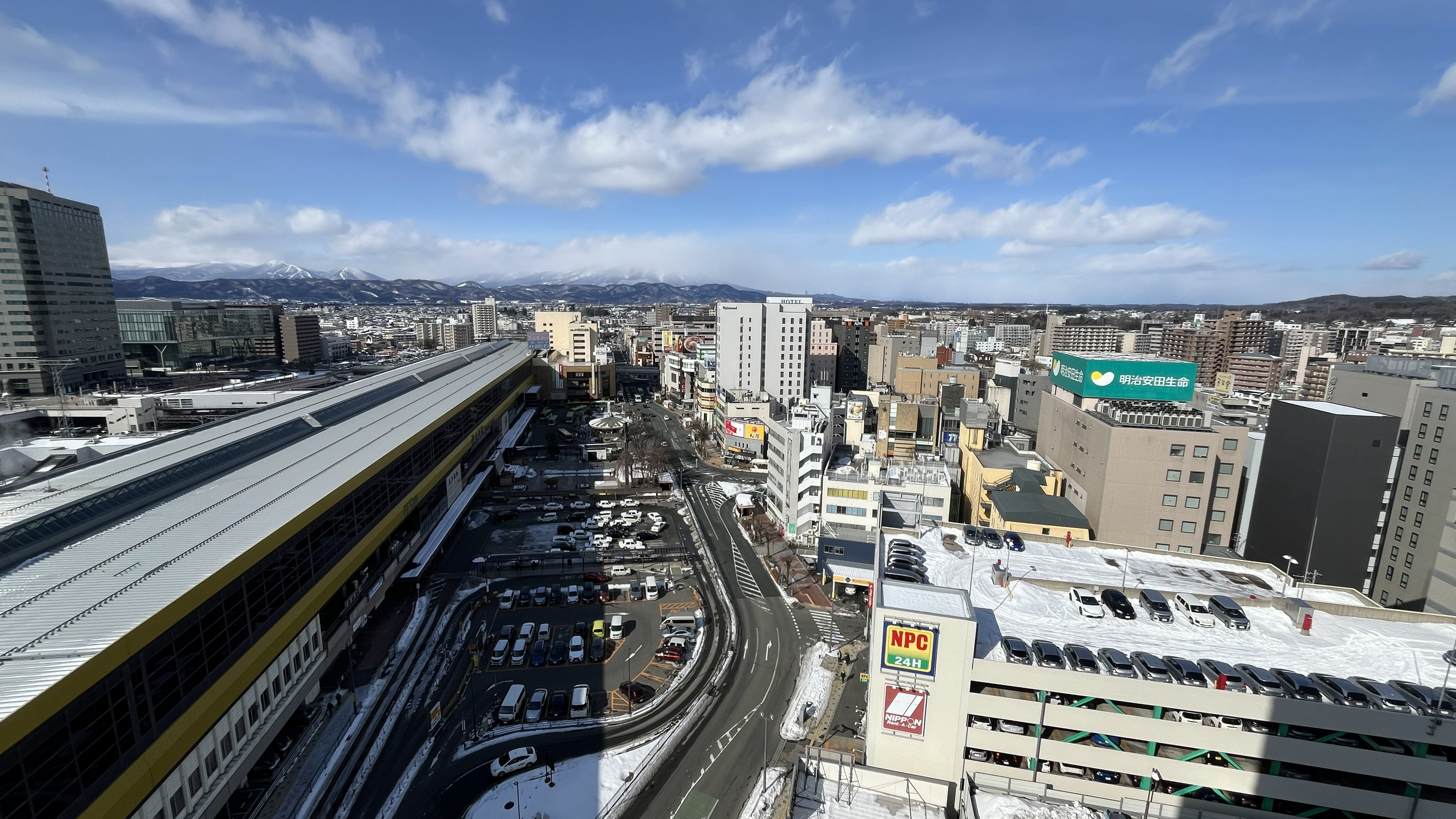 天気が良いと岩手山が正面にくっきりと見られます。夜景も綺麗です。