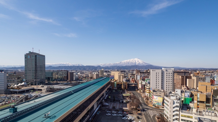 北側の上層階からは岩手山や盛岡駅周辺を一望できます