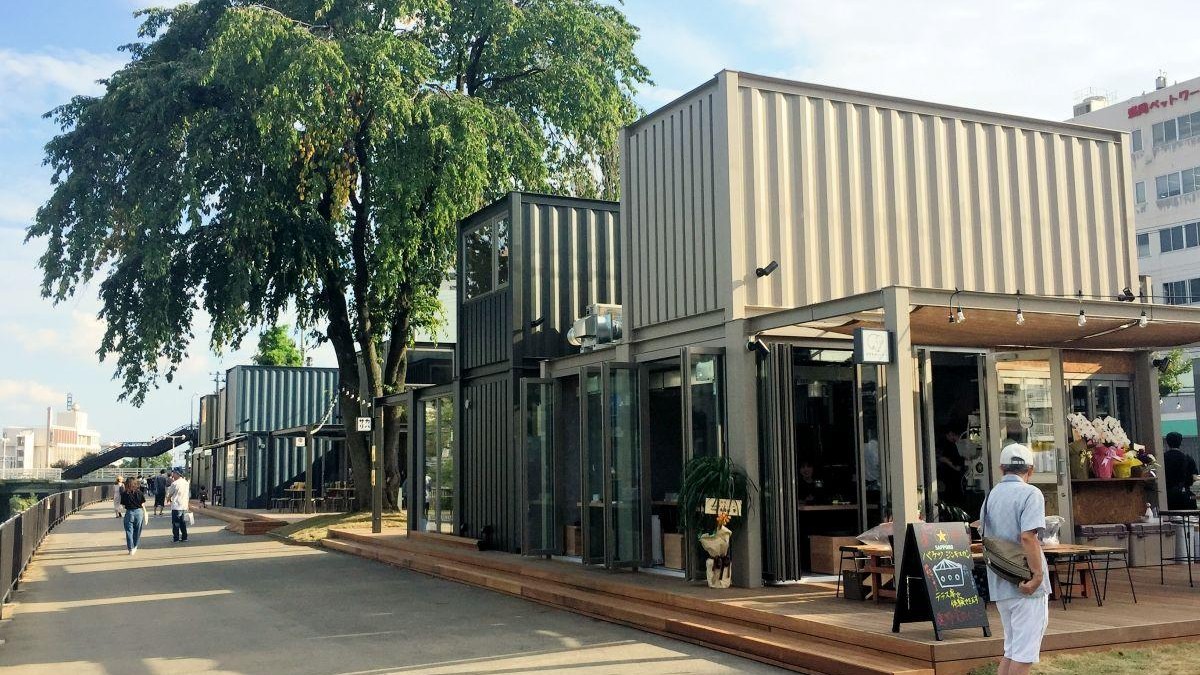 木伏飲食店　開運橋北上川沿い