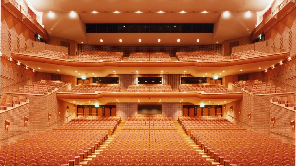 盛岡市民文化会館　マリオス1階