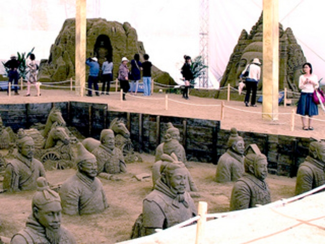 66砂の彫刻ドーム(鳥取砂丘お車90分)