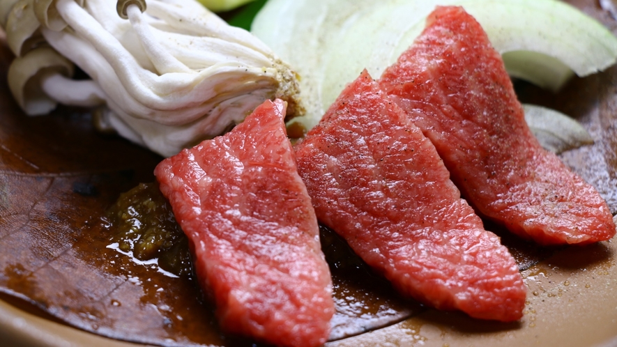 《夕食一例》飛騨牛陶板焼き（スタンダード）奥飛騨に来たら飛騨牛！