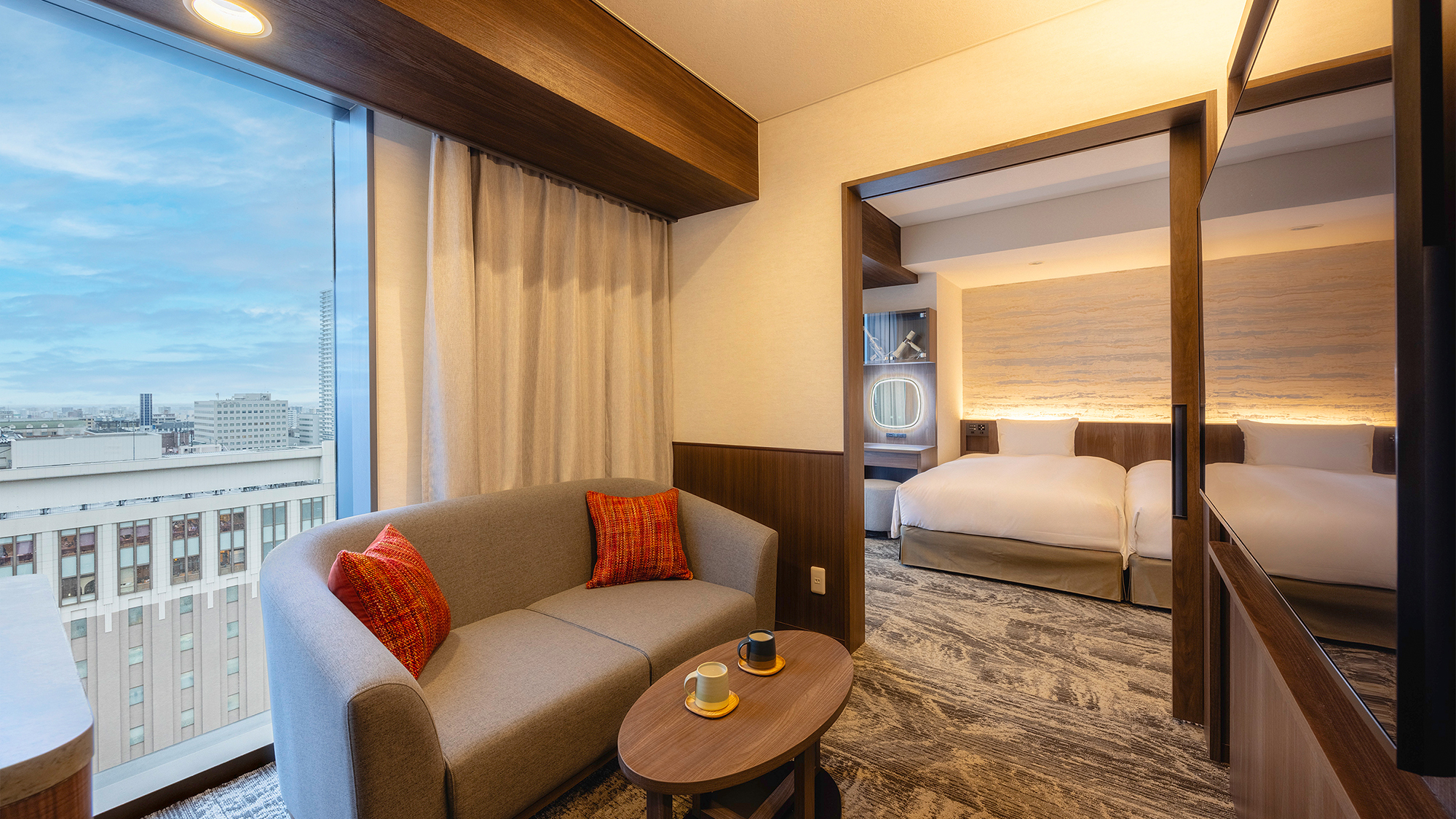 ＜2026年改装＞【高層階エグゼクティブフロア】デラックスツイン／リビング付の上質な空間 