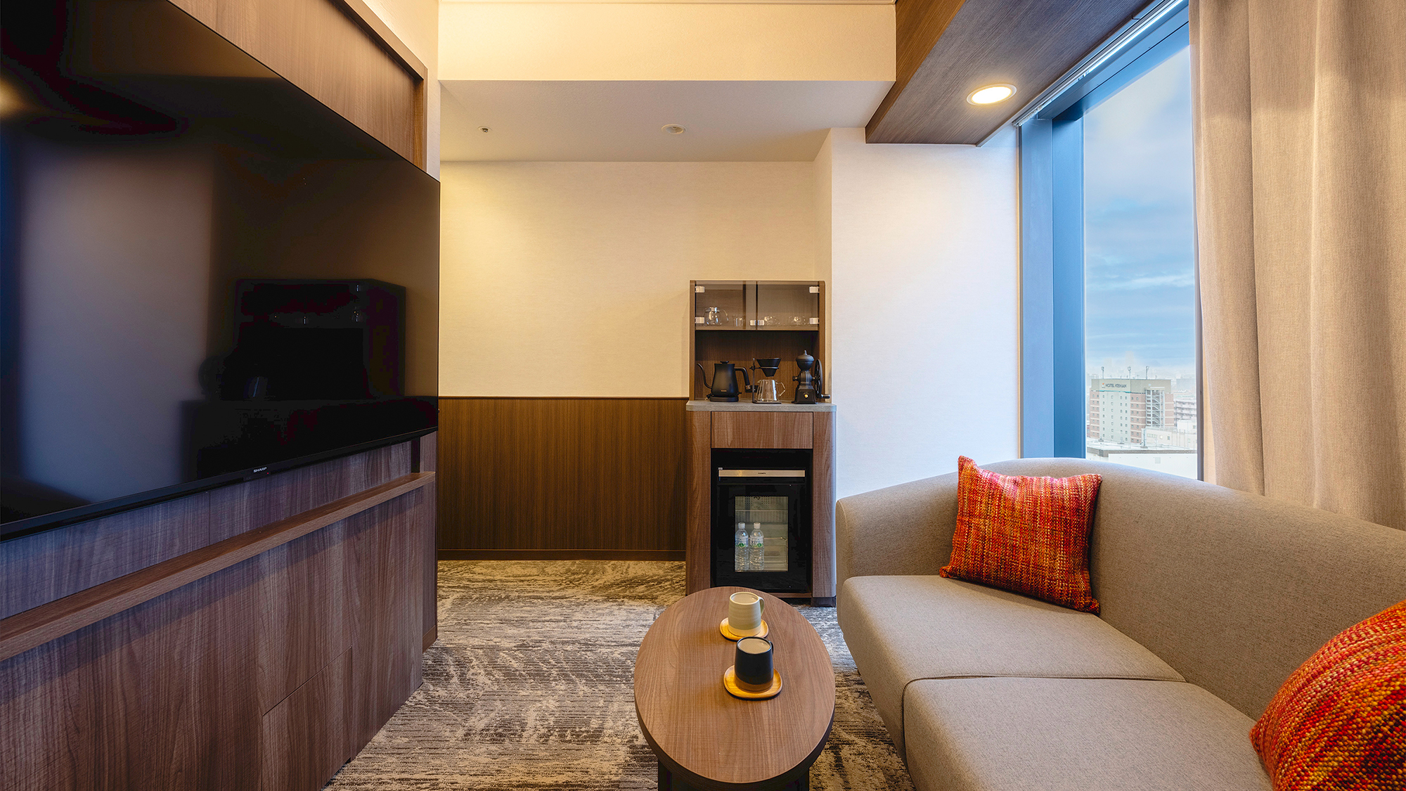 ＜2026年改装＞【高層階エグゼクティブフロア】デラックスツイン／開放感ある窓からの景色