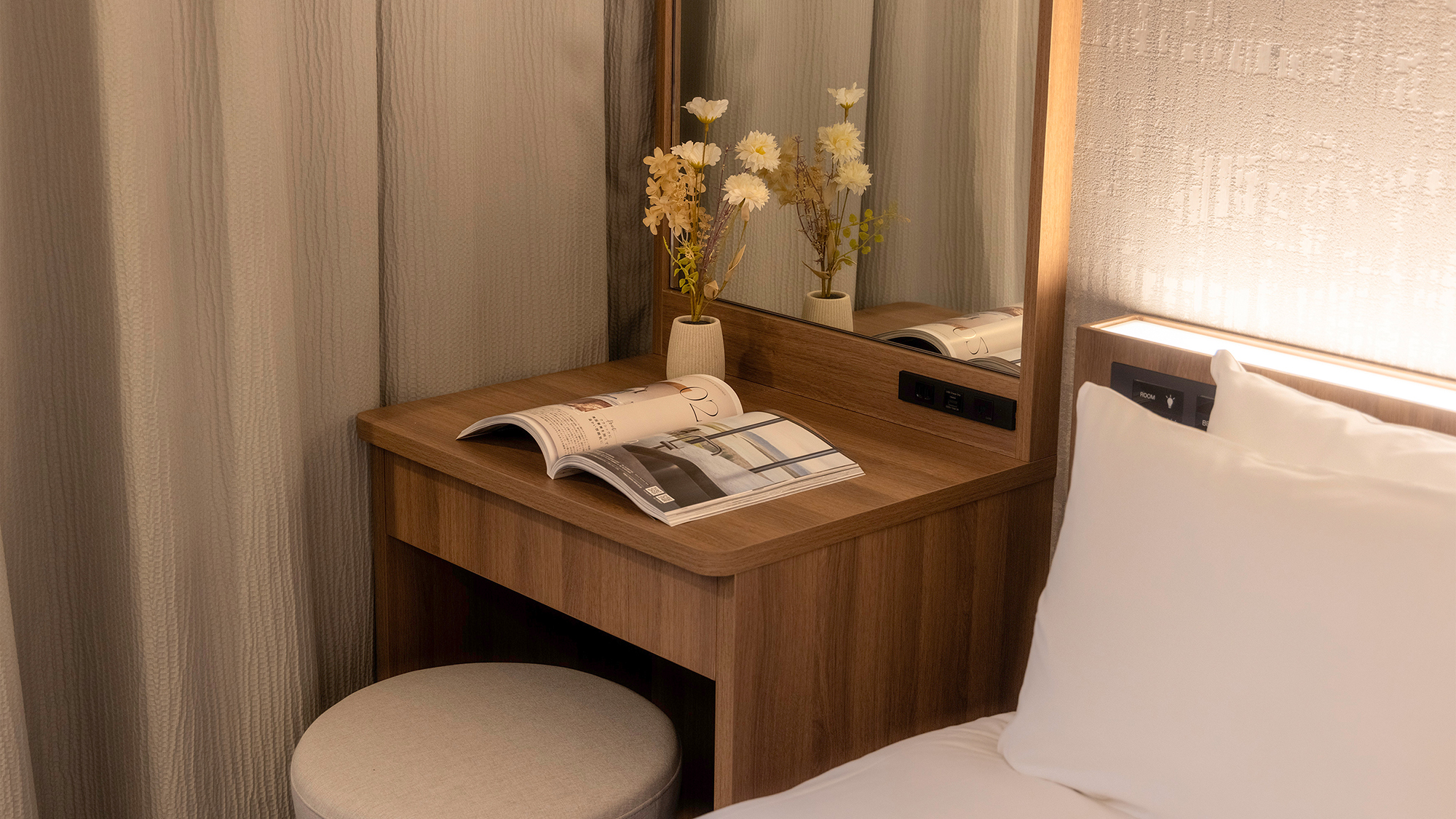 ＜2026年改装＞【エグゼクティブフロア：ダブル】旅に慣れた方にこそ選んでいただきたい空間です