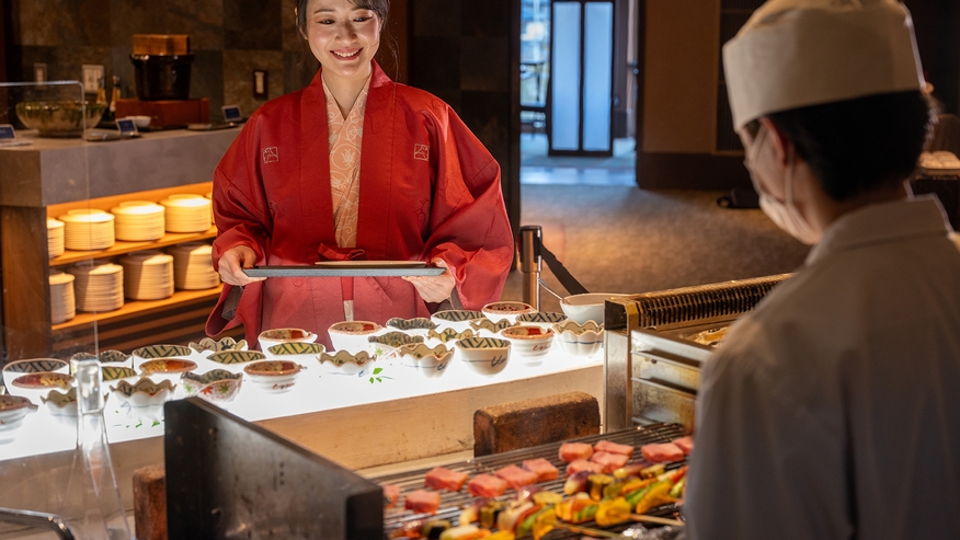 【ラストサマー！8月17日〜9月5日限定】館内利用券2，000円付【ハーフビュッフェ】