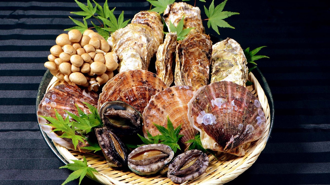 【海鮮贅沢三昧！】豪快！旨い！漁師の伝統飯！！「鮑・帆立・牡蠣の漁師焼き」付ビュッフェ