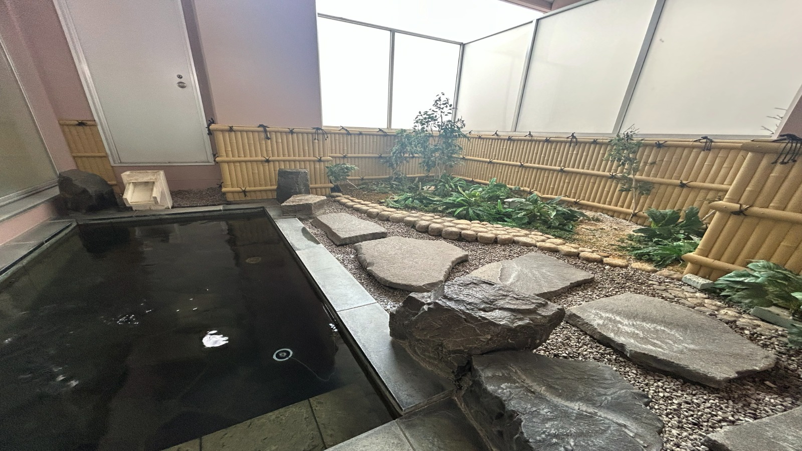 男性露天風呂