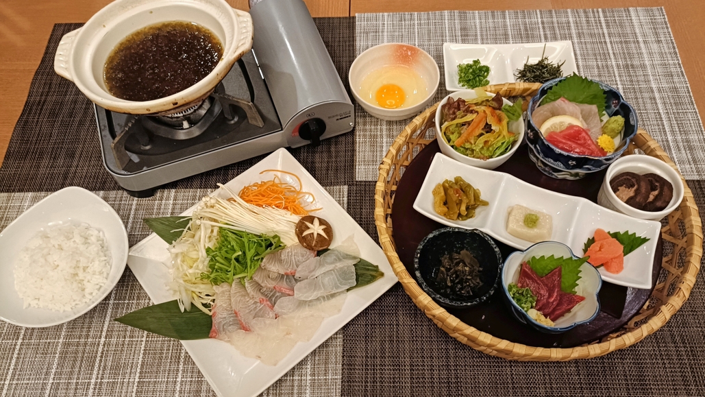 【1泊2食付】選べる3種の花籠御膳 ♪ 和牛もつ鍋・牛ヒレミニステーキ・季節の魚のしゃぶしゃぶ