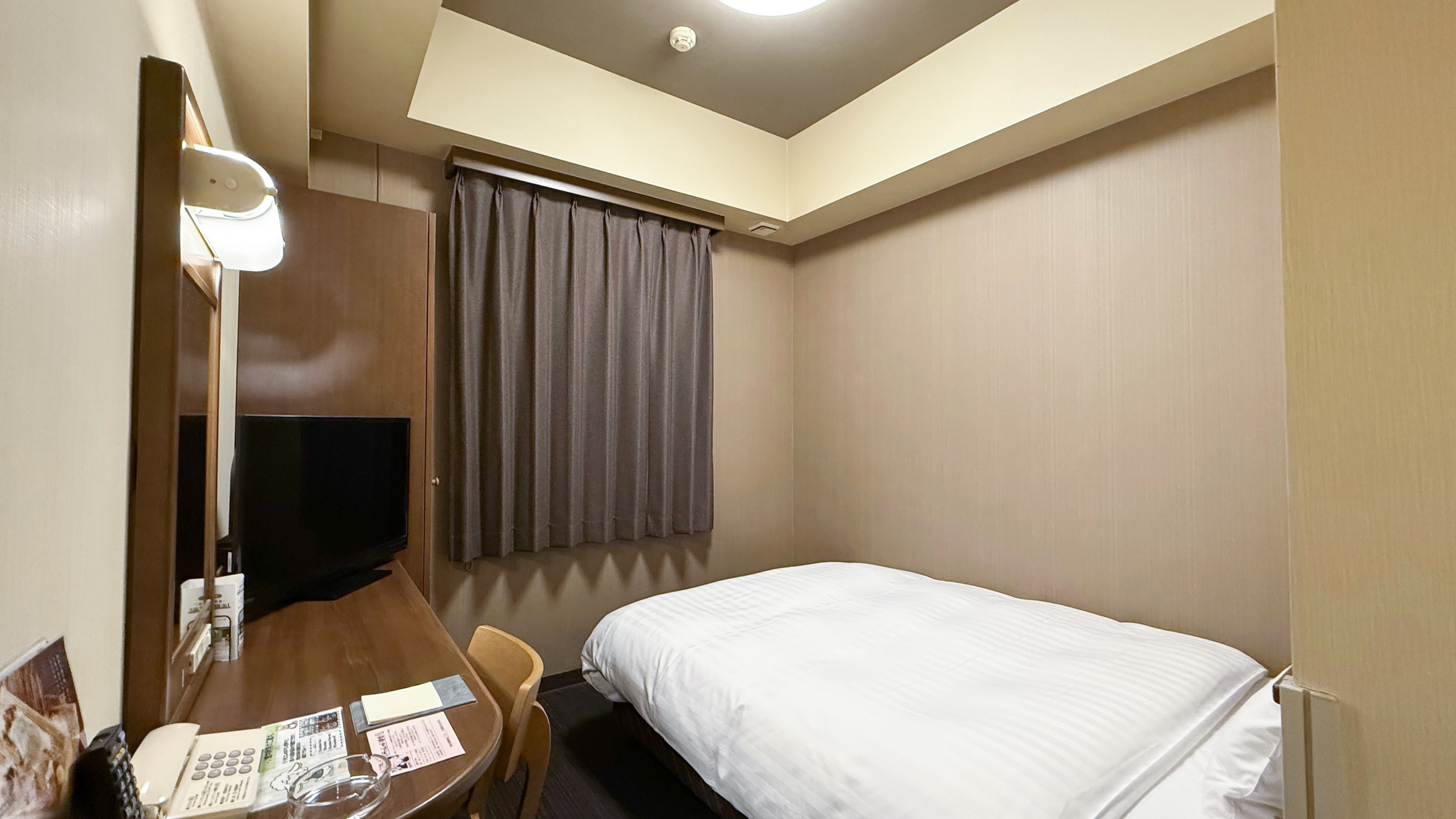 スタンダードシングルルーム2