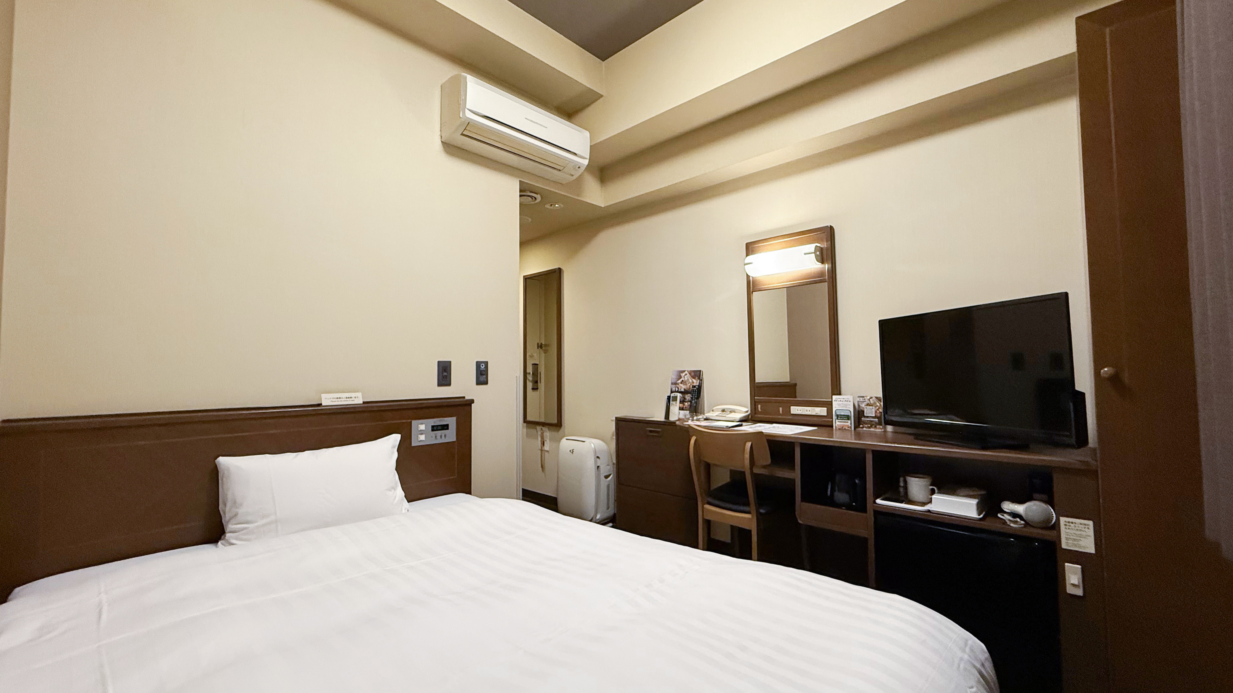 スタンダードシングルルーム1