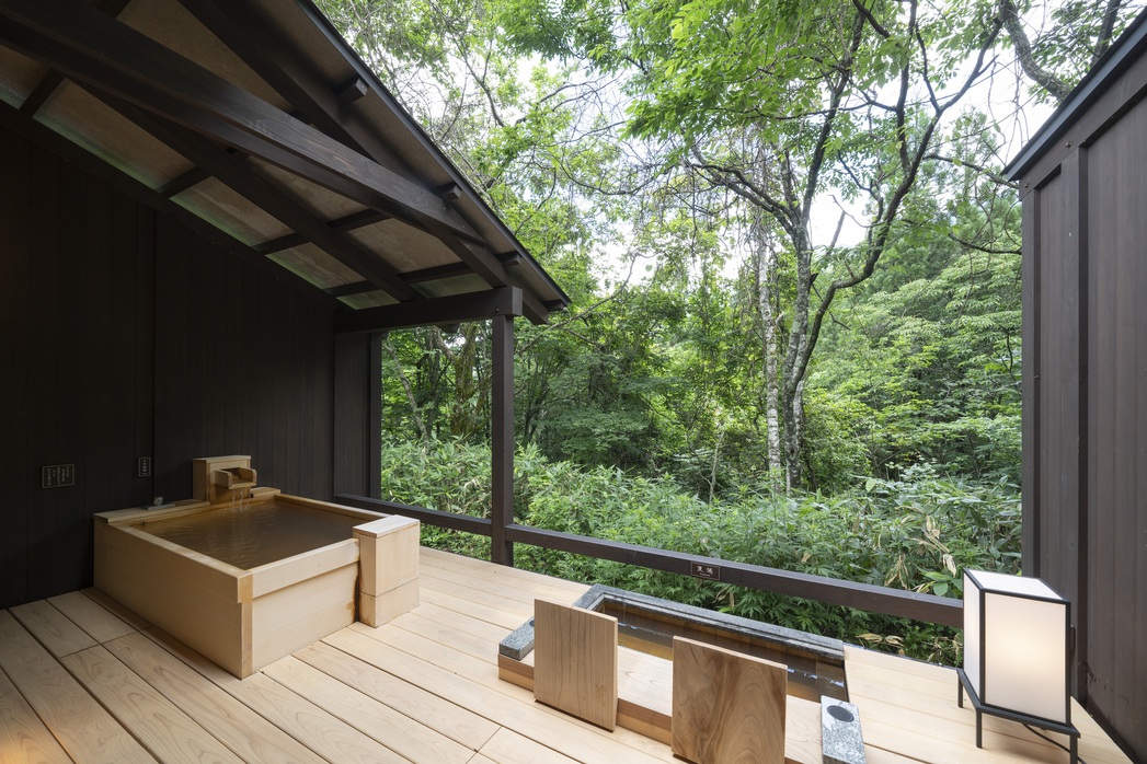 【客室露天風呂一例】リニューアル【姫子松の抄】