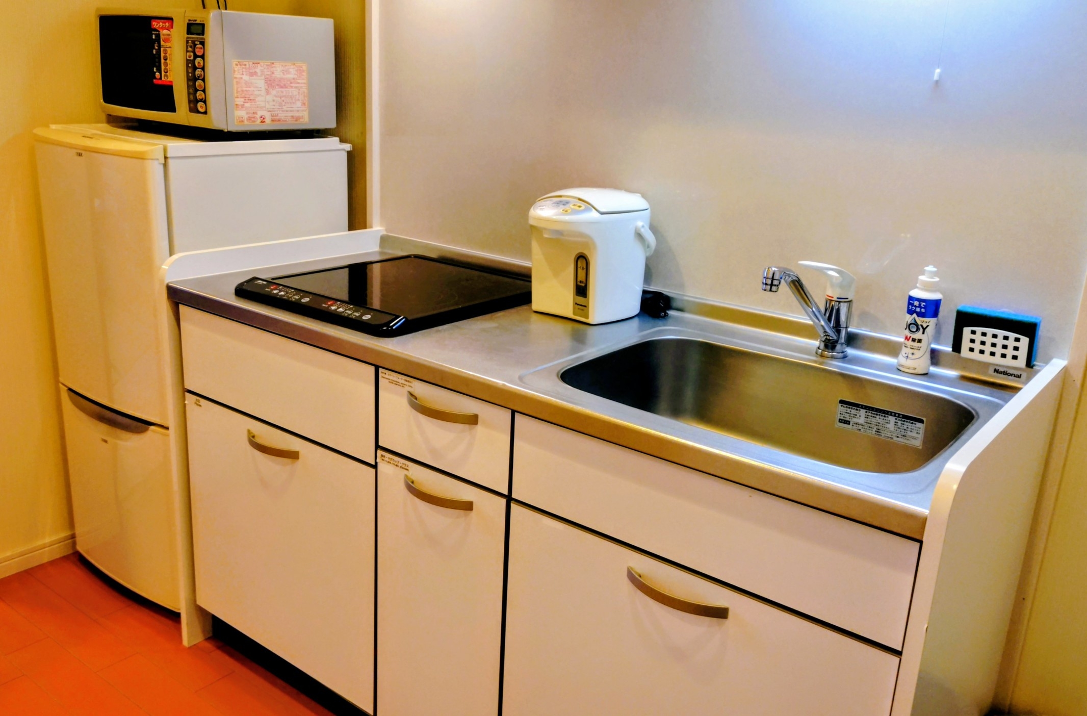 【事前カード決済】（素泊まり）全室システムキッチン付き☆地下鉄七隈線：渡辺通駅より徒歩3分♪